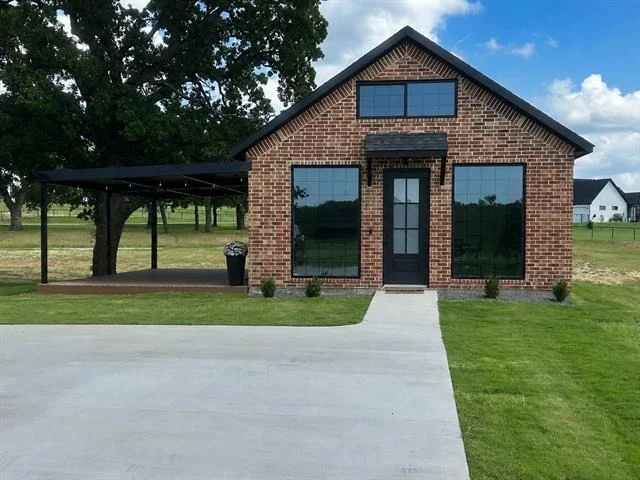 Photo of 2032 Pinetree Post