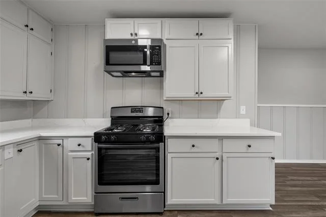 Photo of 3718 Kendall Lane
