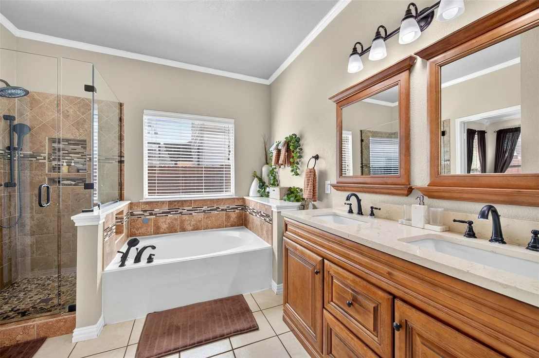 Photo of 9928 Tanglebrush Drive