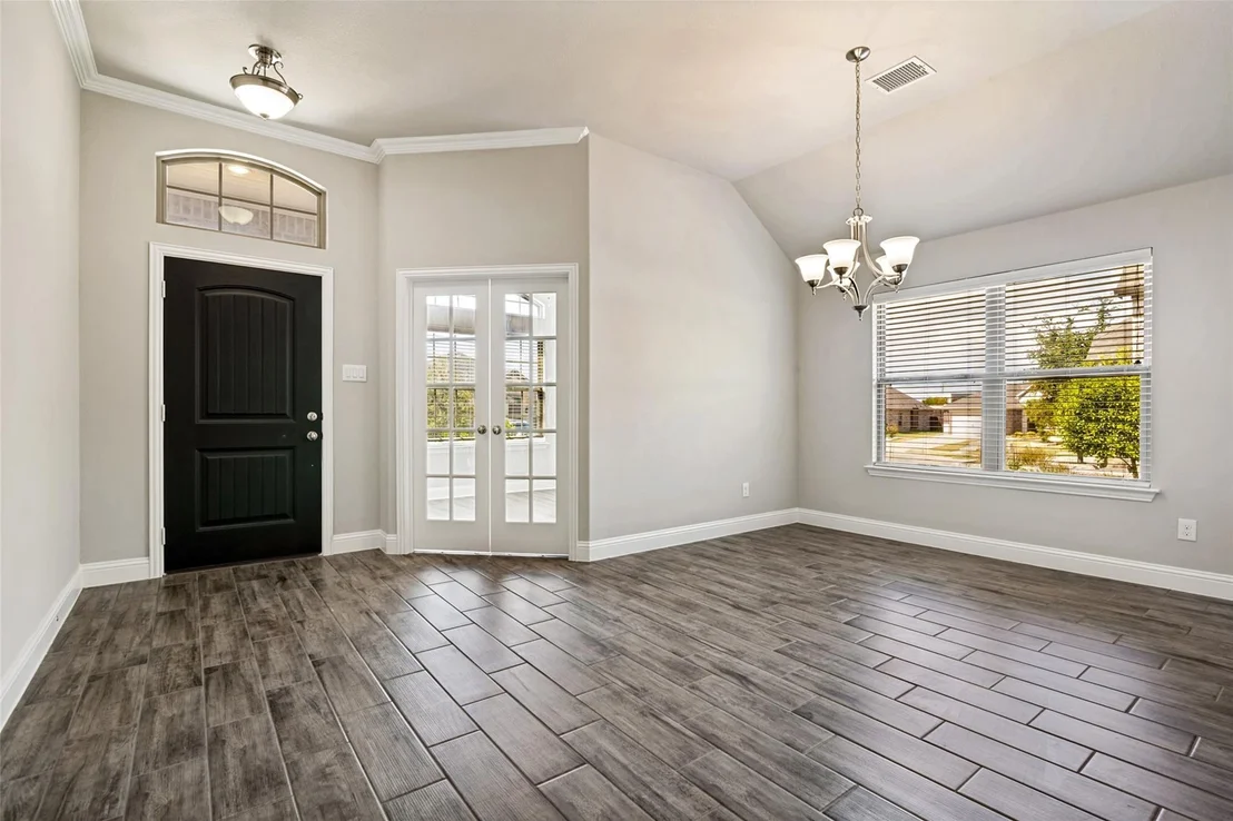 Photo of 211 Jacaranda Drive