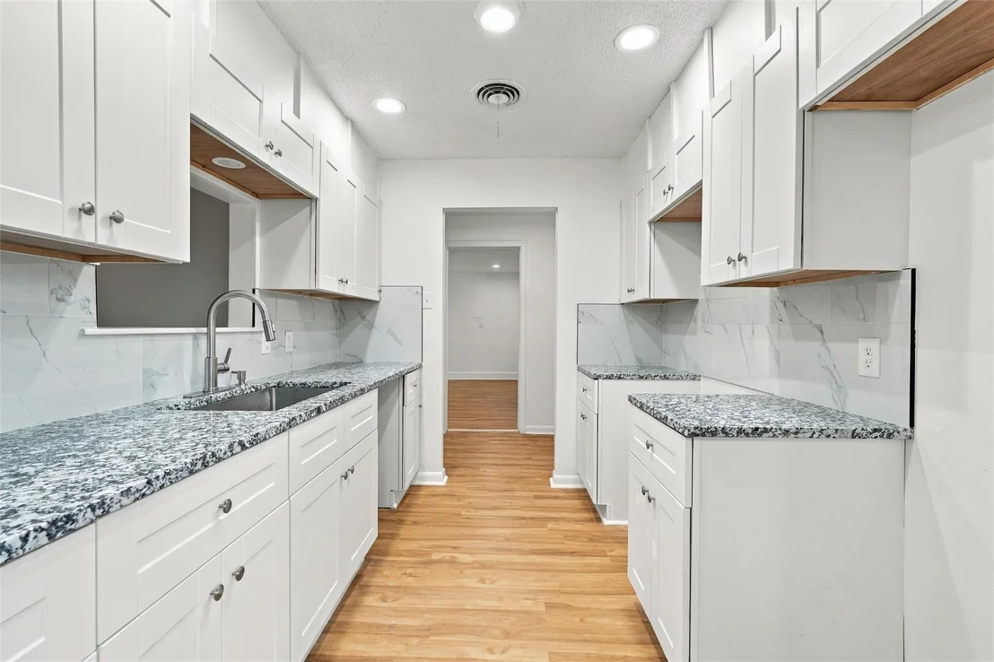 Photo of 1720 Mountainview Drive