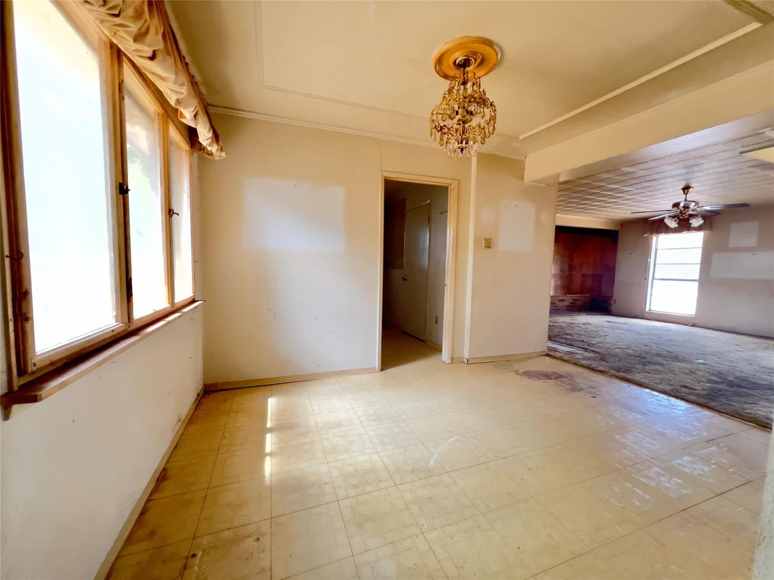 Photo of 3909 Cambridge Drive