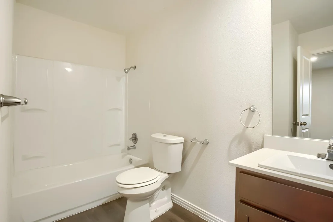 Photo of 1900 N 17th Street