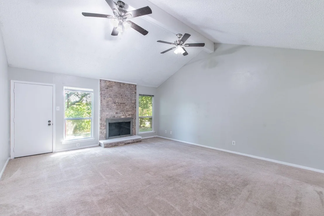 Photo of 2911 Persimmon Drive
