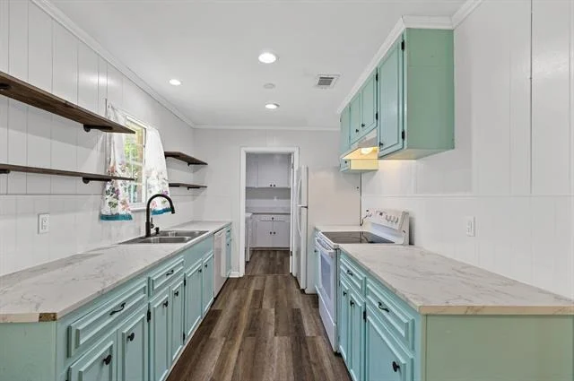 Photo of 148 Royal Lane
