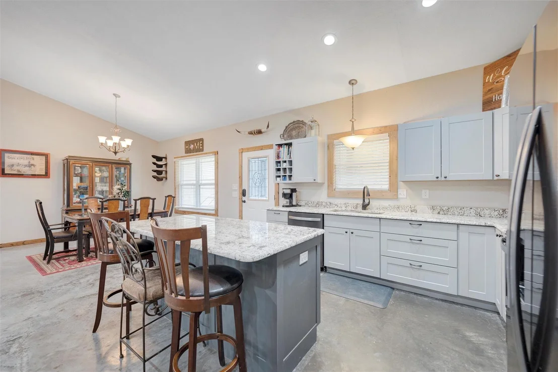 Photo of 6000 County Road 351