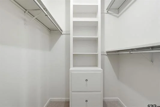 Photo of 546 Woodside Drive