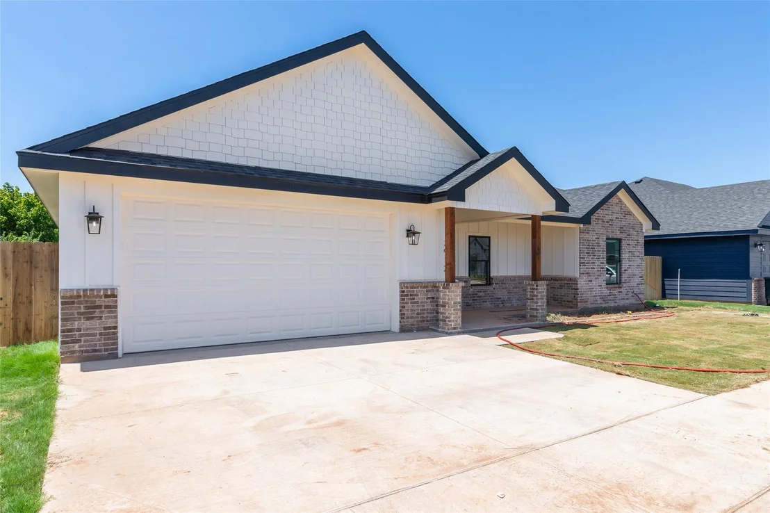 Photo of 3912 National Drive