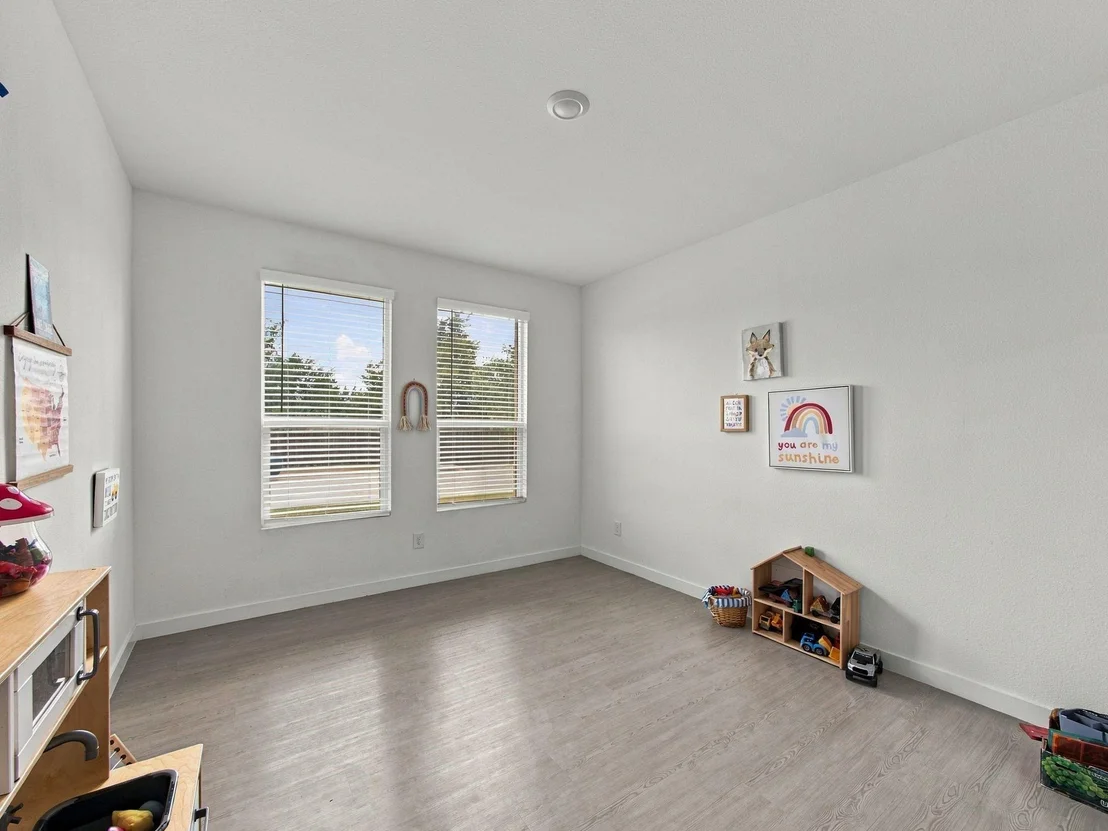 Photo of 1818 Holden Drive