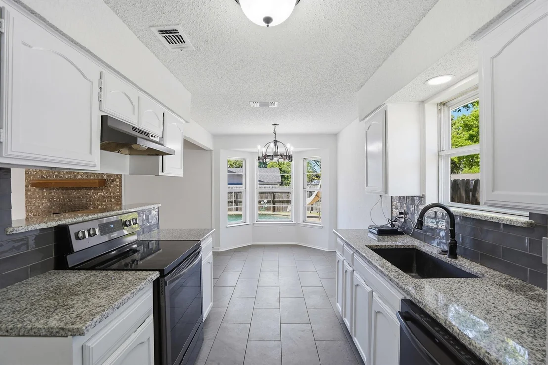 Photo of 6021 Dusty Road