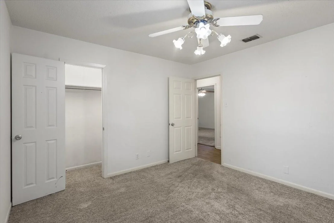 Photo of 202 Sherwood Drive