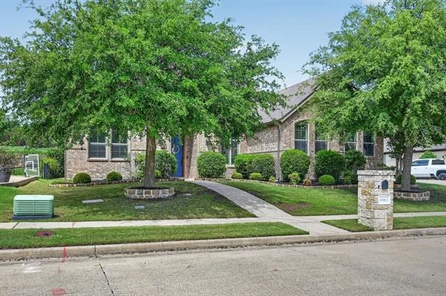 Photo of 4500 Knoll Ridge Drive