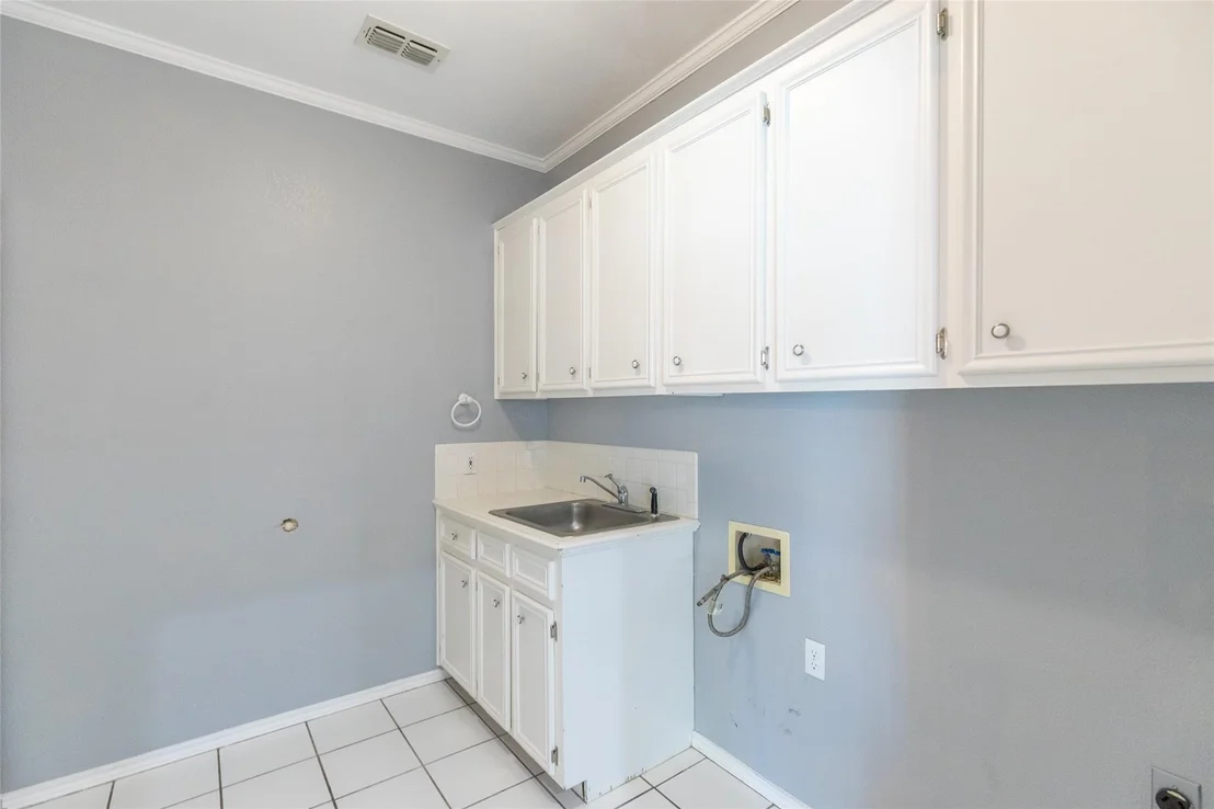 Photo of 1418 Kingwood Circle