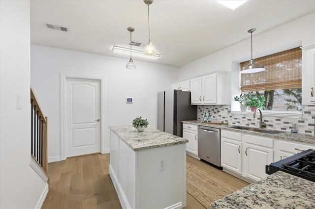 Photo of 5401 Palace Drive