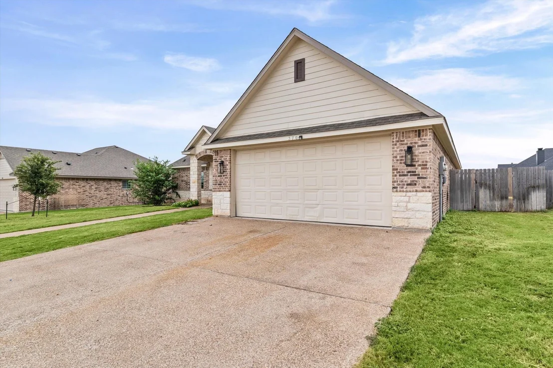 Photo of 370 Frederick Drive
