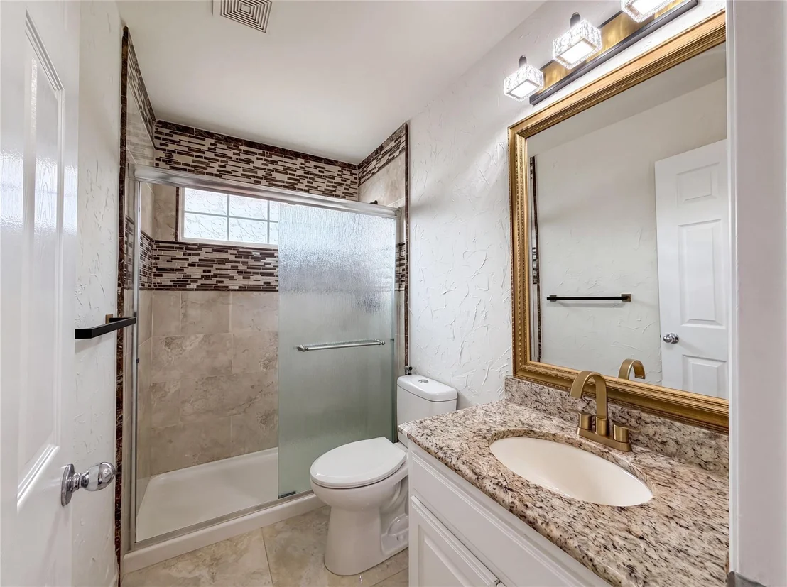 Photo of 1429 Greenbriar Drive