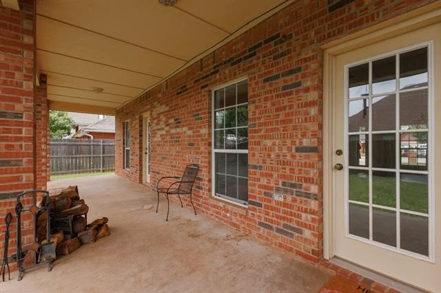 Photo of 3325 Silver Oaks Drive