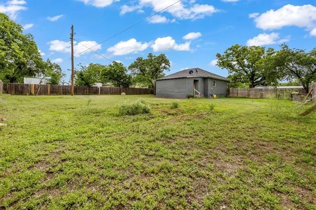 Photo of 506 W 2nd Street