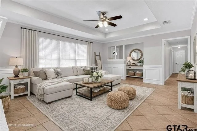 Photo of 206 Hideaway Lane Central