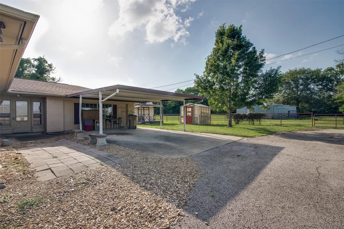 Photo of 464 VZ County Road 2120