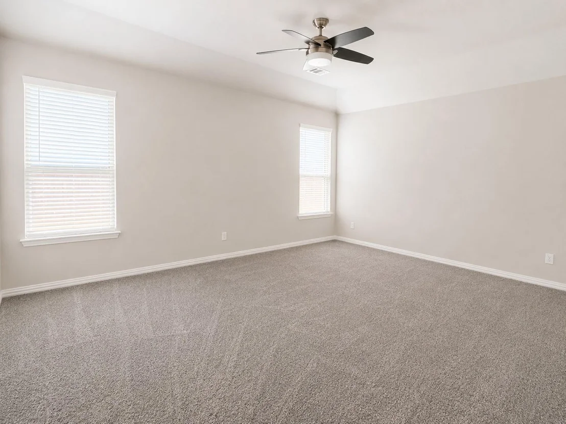 Photo of 136 Bowling Green Avenue