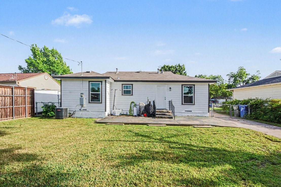 Photo of 1653 Murray Drive