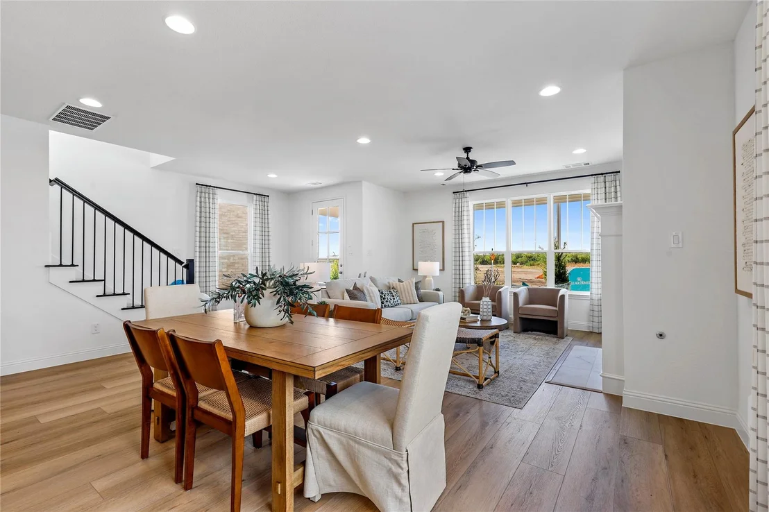 Photo of 406 Sunset Lane