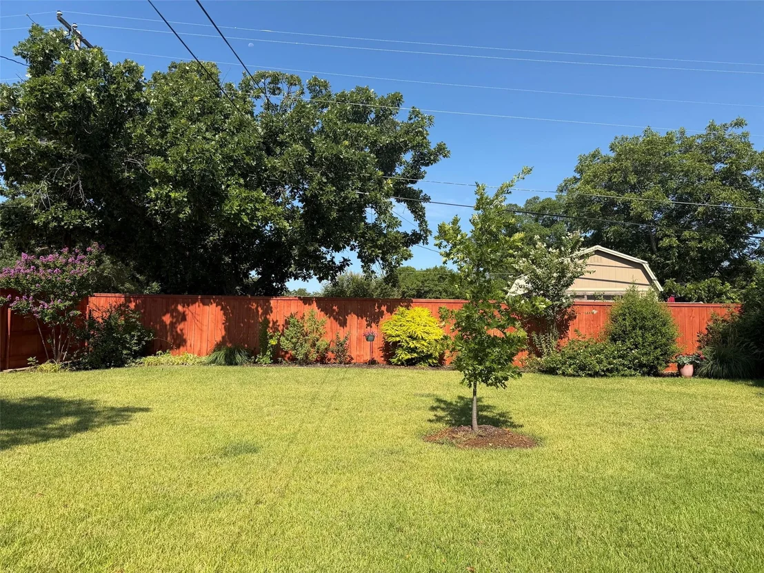 Photo of 1016 Cliff Drive