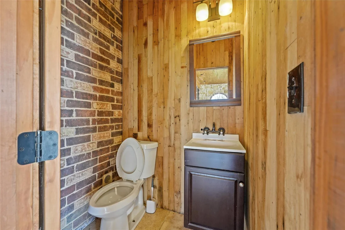 Photo of 7754 County Road 275