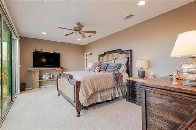 Photo of 1002 Cedar Drive