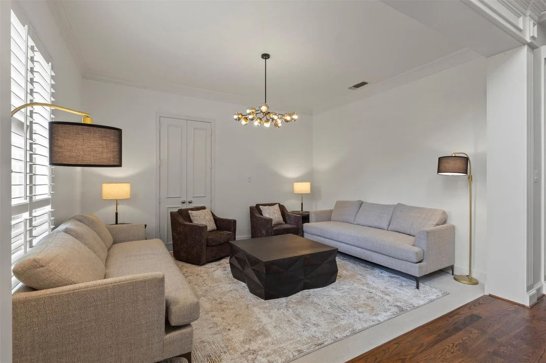 Photo of 1207 Conroe Drive