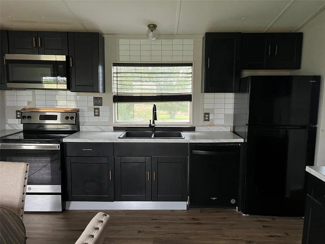 Photo of 1661 County Road 195