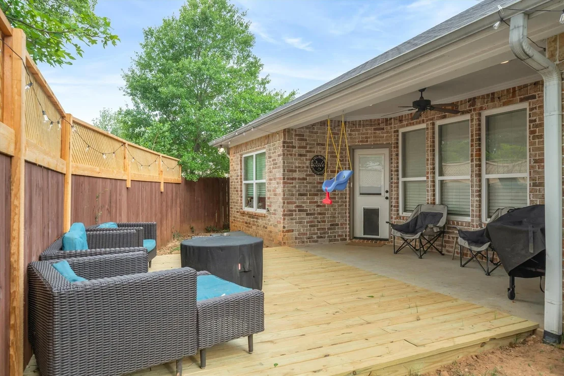 Photo of 3123 Oak Bend