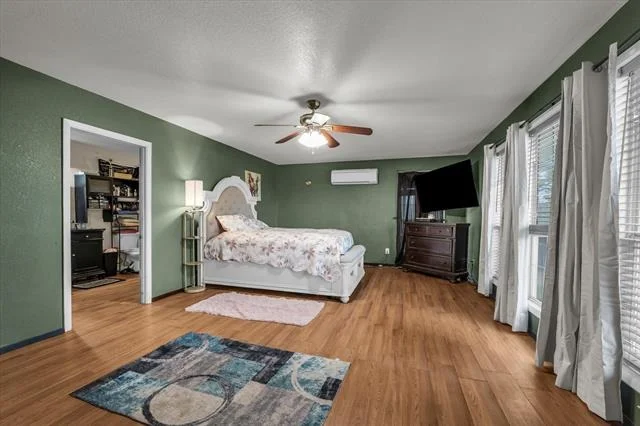 Photo of 12912 Spring Valley Road