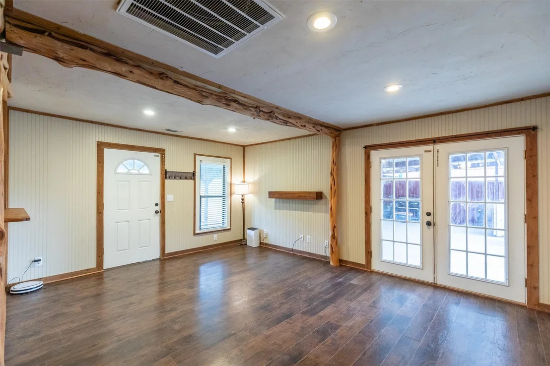 Photo of 102 Scurry Avenue