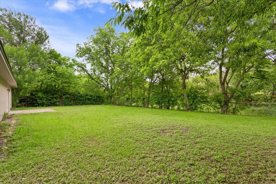 Photo of 329 Applewood Lane