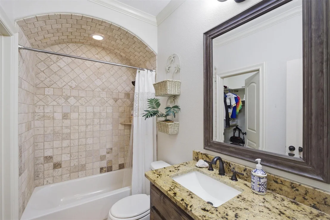 Photo of 1025 Cedar Glen Trail