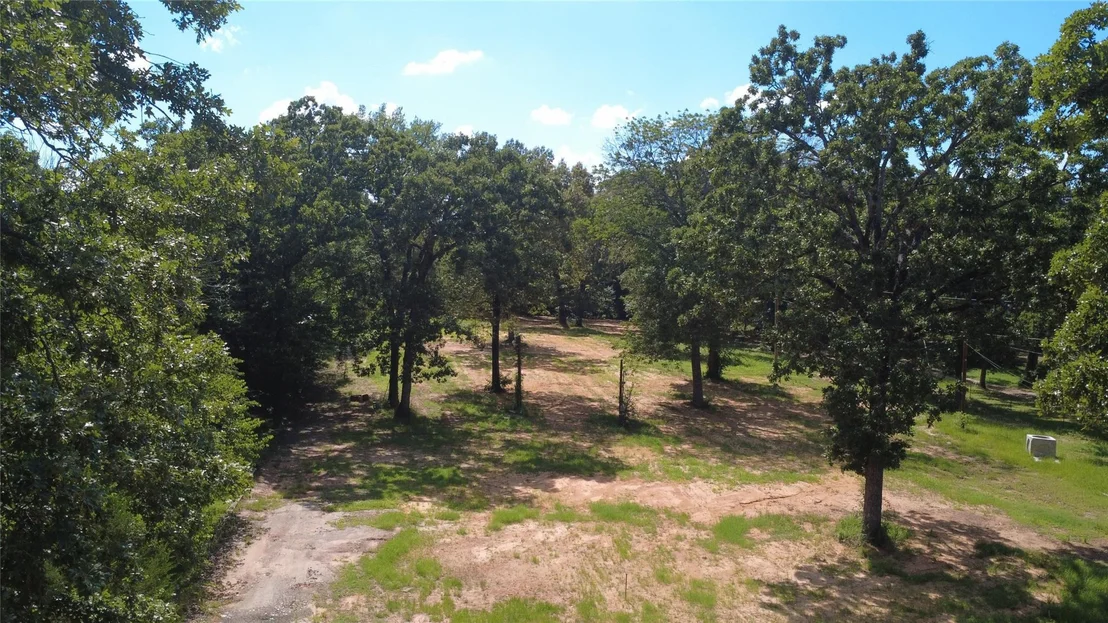 Photo of 4044 Oakridge Circle