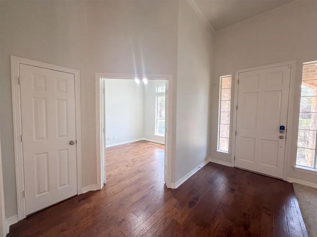 Photo of 6 Cimarron Court