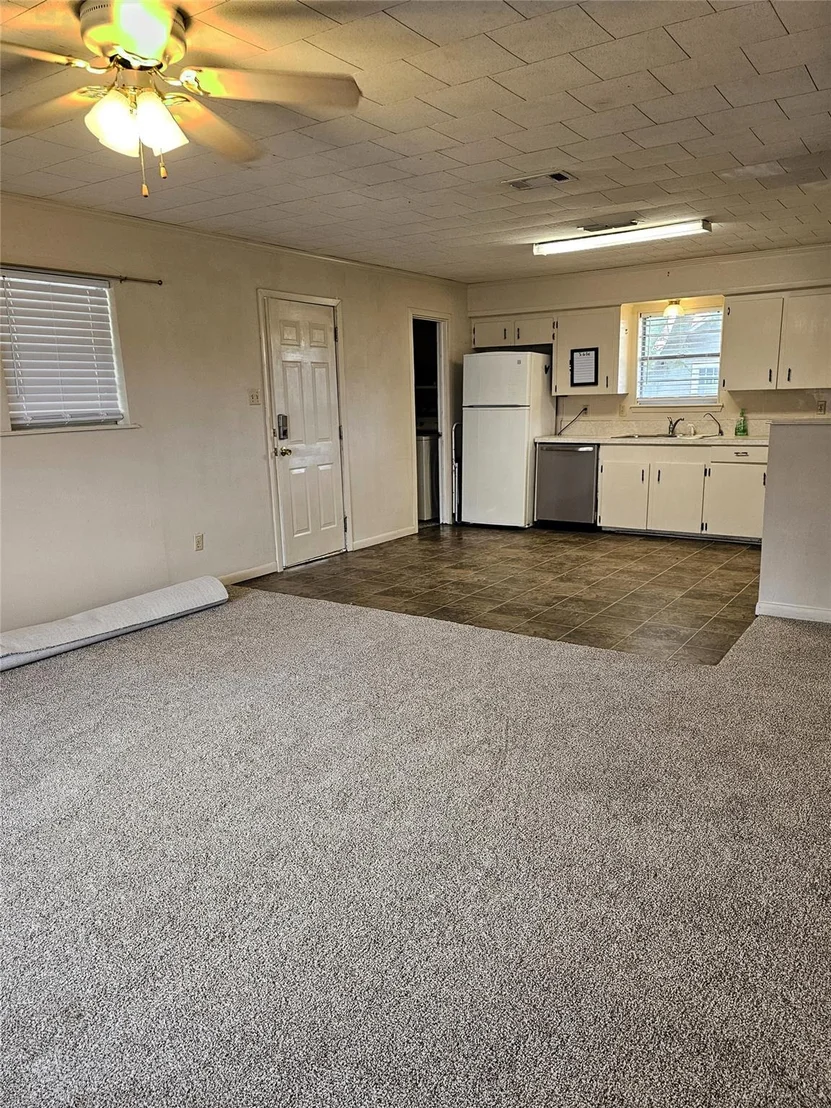 Photo of 105 N 3rd Street