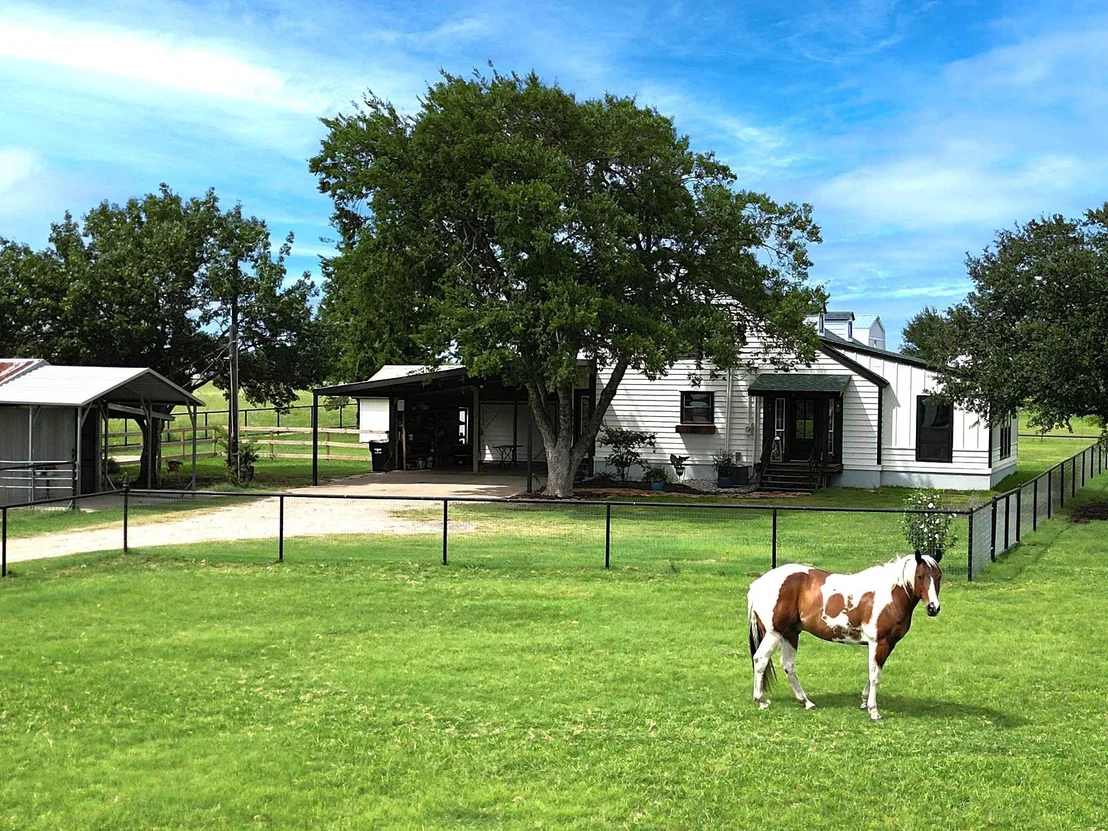 Photo of 5974 County Road 4100