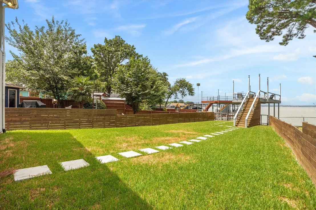 Photo of 130 Harbor Drive