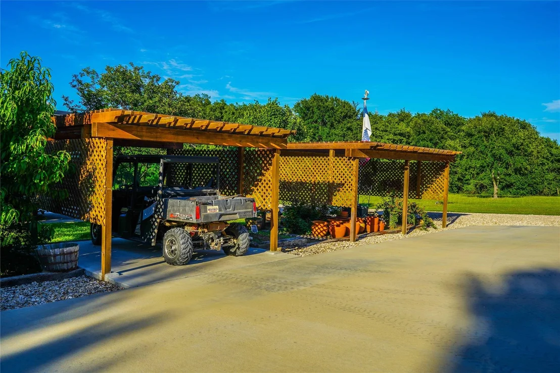 Photo of 17309 N Highway 6