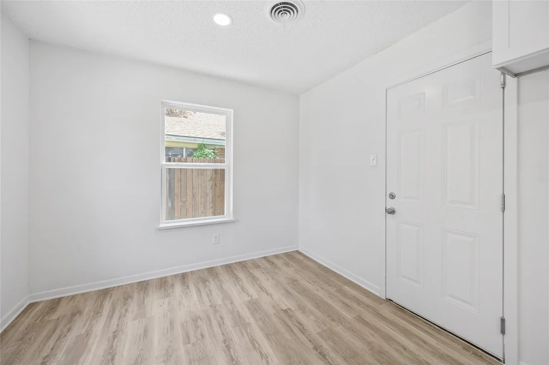 Photo of 5748 Wimbleton Way