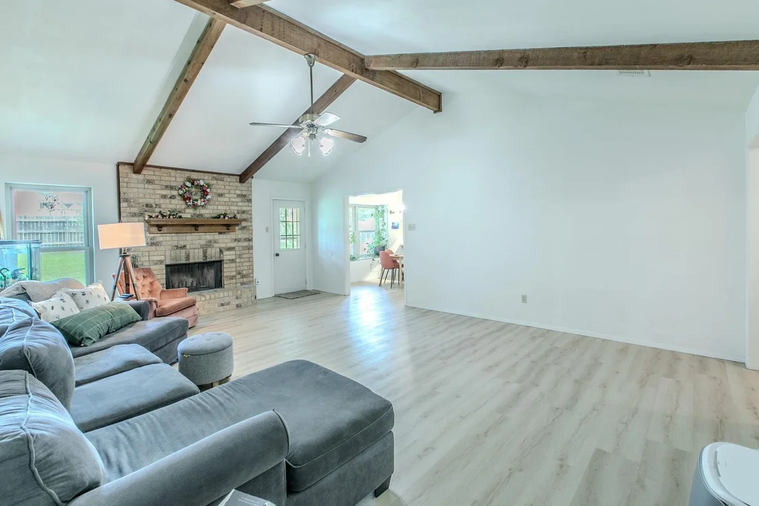 Photo of 1057 Radisson Drive