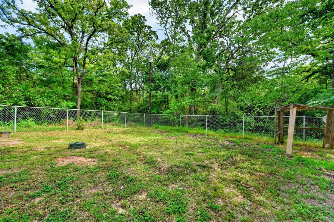Photo of 7115 Brokenbow Drive