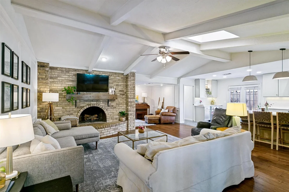 Photo of 2736 Grandview Drive