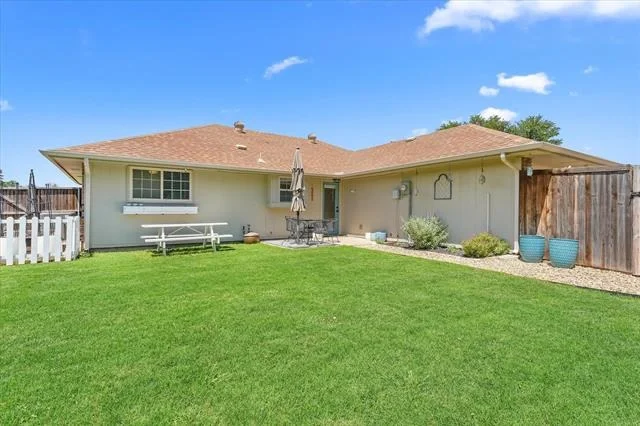 Photo of 328 Pinyon Lane