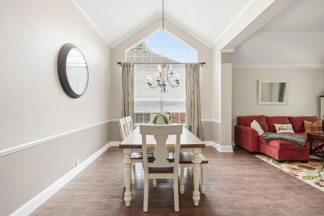 Photo of 1004 Dover Heights Trail