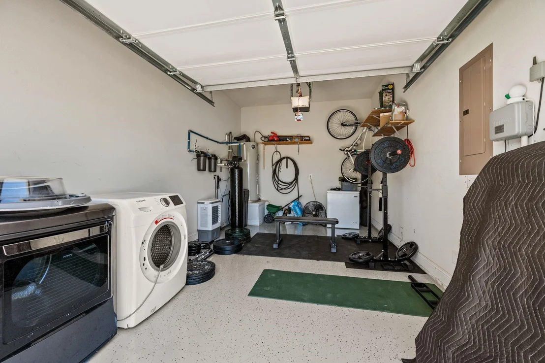 Photo of 8908 Lazy Oak Drive